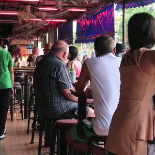 THAILAND TRAVEL GUIDE FOR SINGLE MAN visual data 7